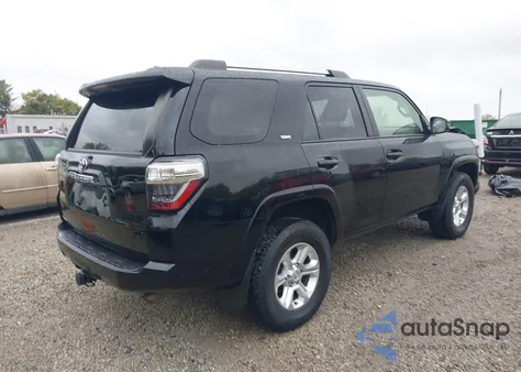 2022 Toyota 4Runner Sr5 z USA, uszkodzony, nr VIN JTEMU5JRXN6033099